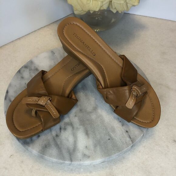 Tignanello tan thong sandals size 7 - Picture 1 of 8